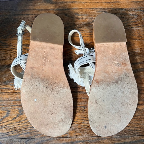 VERA WANG LAVENDER WHITE CANVAS JEWELED THONG SANDALS - SIZE 8 - Picture 5 of 5